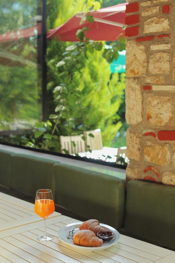 Hotel Natali Dhërmi Zewnętrze zdjęcie