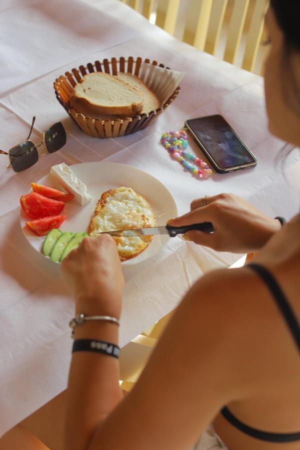 Hotel Natali Dhërmi Zewnętrze zdjęcie